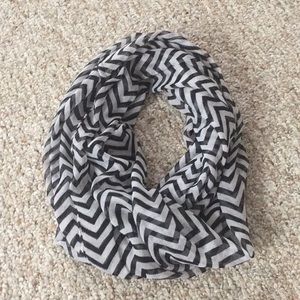 Infinity scarf